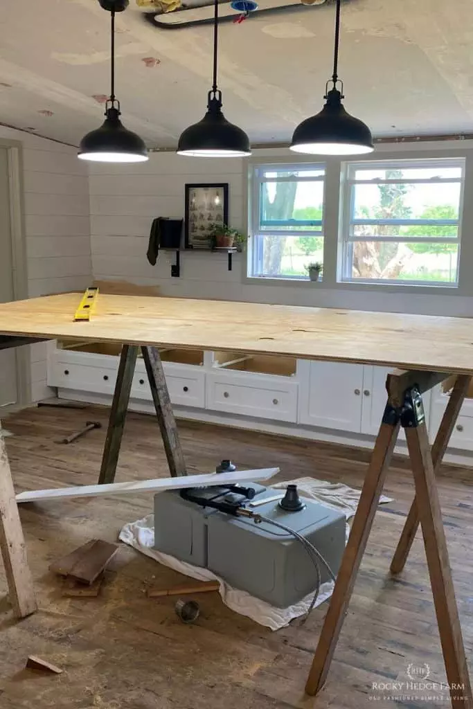 DIY Plywood Countertops