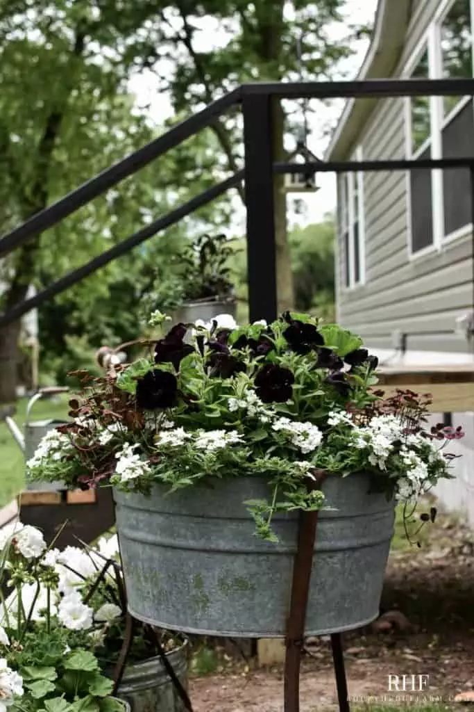 Galvanized Wash Tub Stand